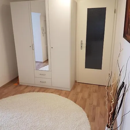 Pferdepension Jaeger Фермерский дом *