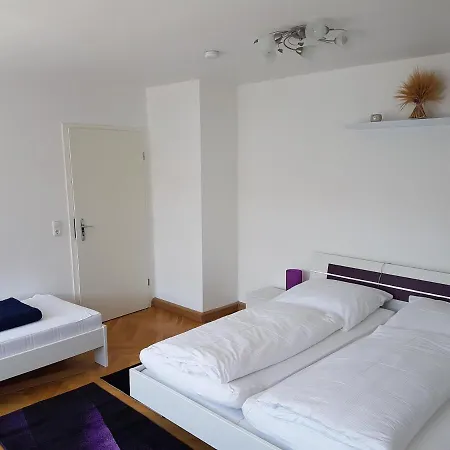 Pferdepension Jaeger Фермерский дом Маркранштедт