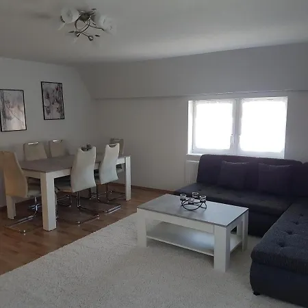 Pferdepension Jaeger Фермерский дом Маркранштедт